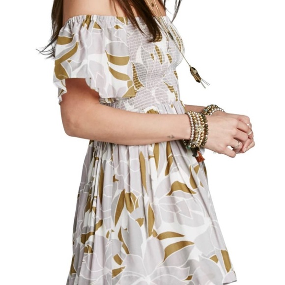 ✖️ FREE PEOPLE LOUISE DRESS ✖️ - Picture 1 of 2